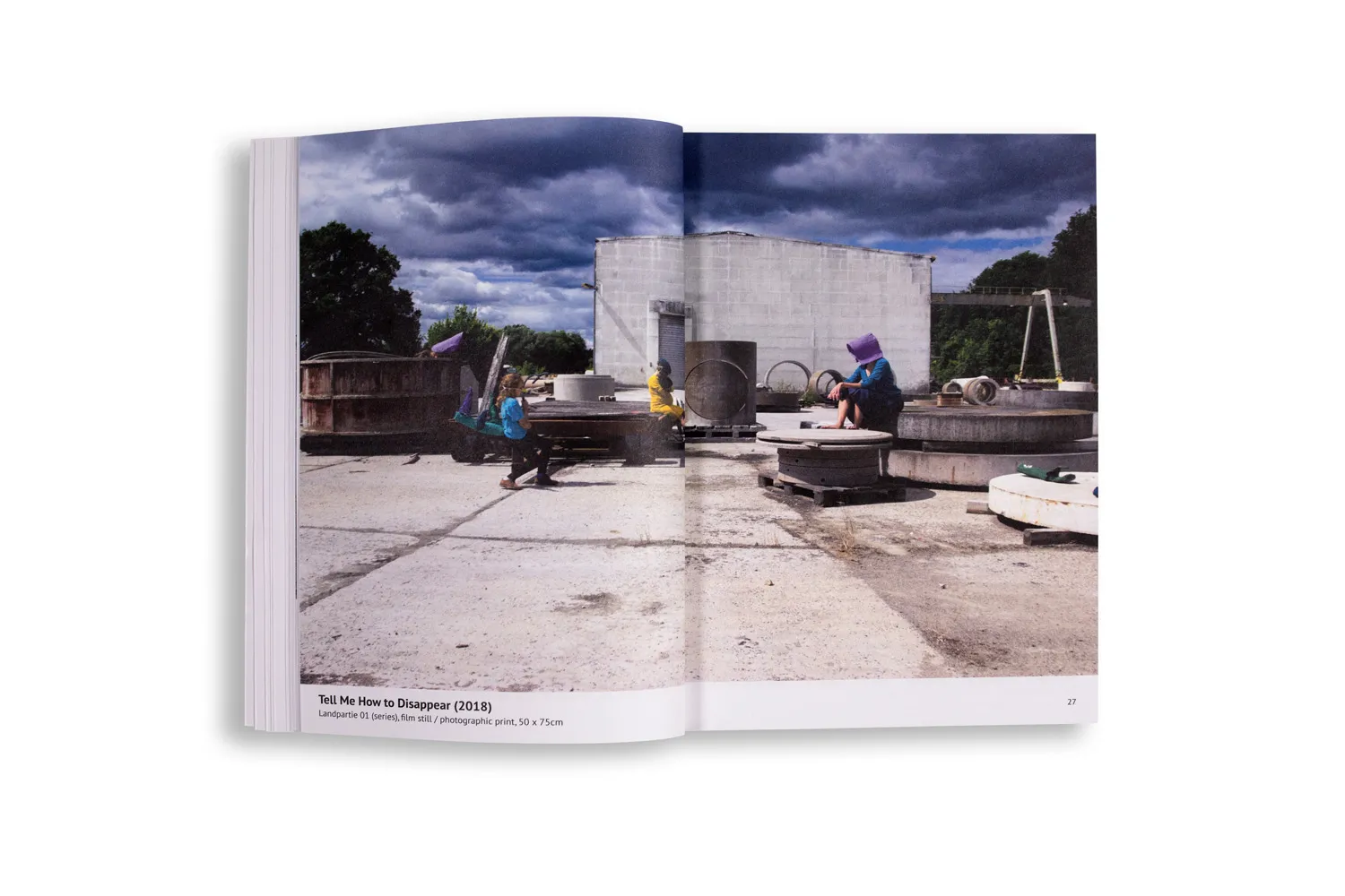 Image of Re-Assembling Motherhood(s) – On Radical Care and Collective Art as Feminist Practices