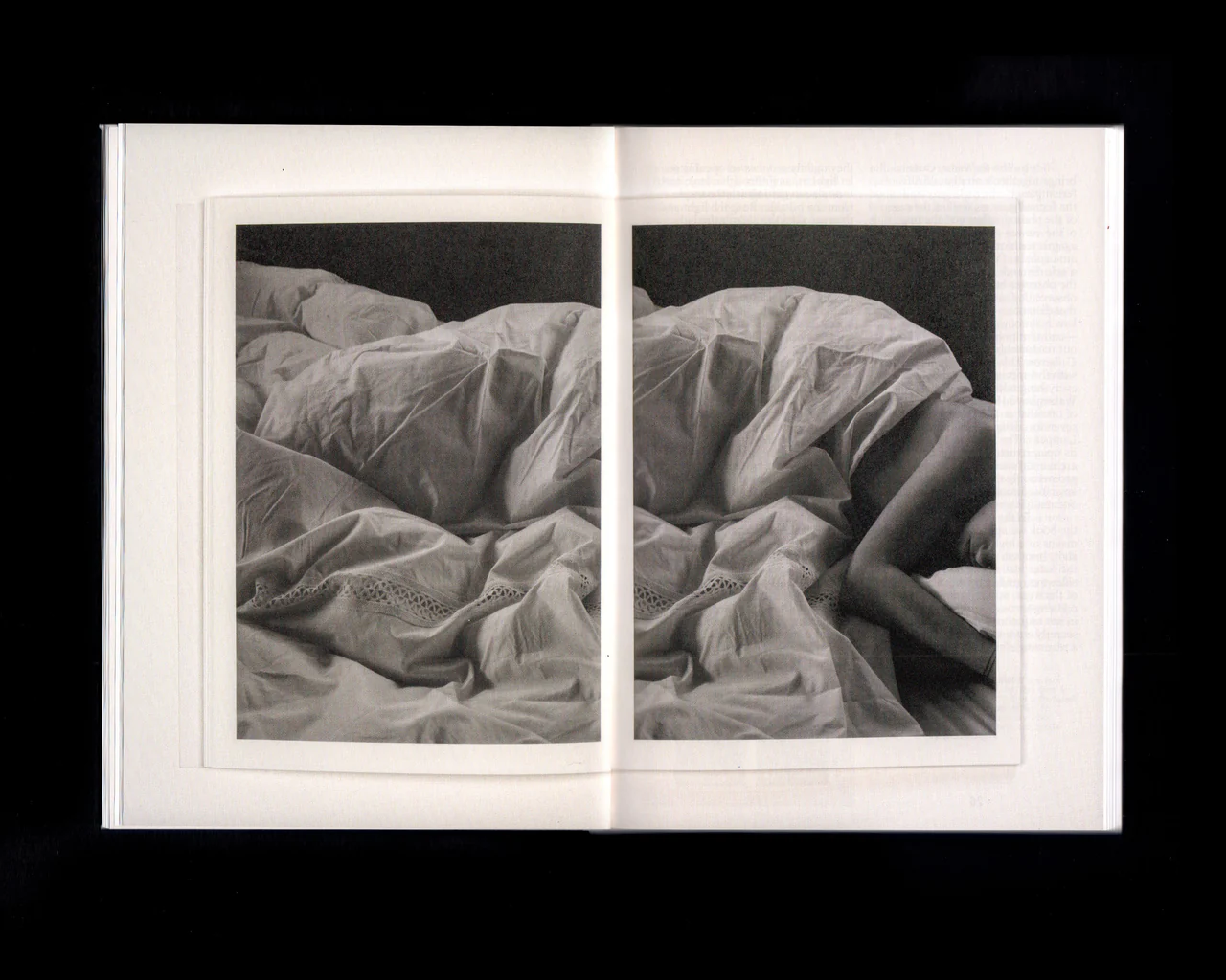 Image of Moving Through the Space of the Picture and the Page. The Photobook as an Artistic and Architectural Medium