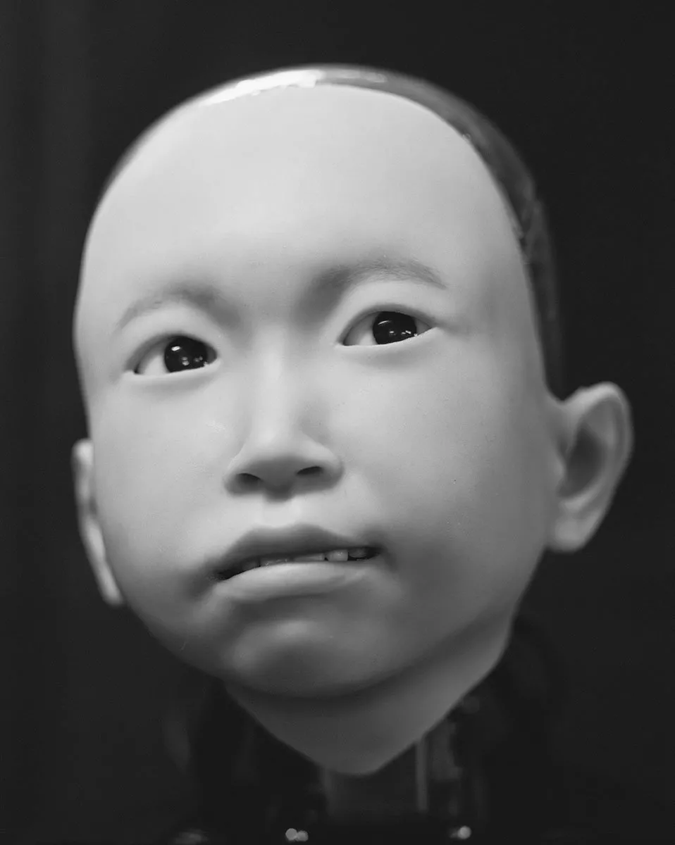 Image of Olivia Arthur – Murmurings of the Skin