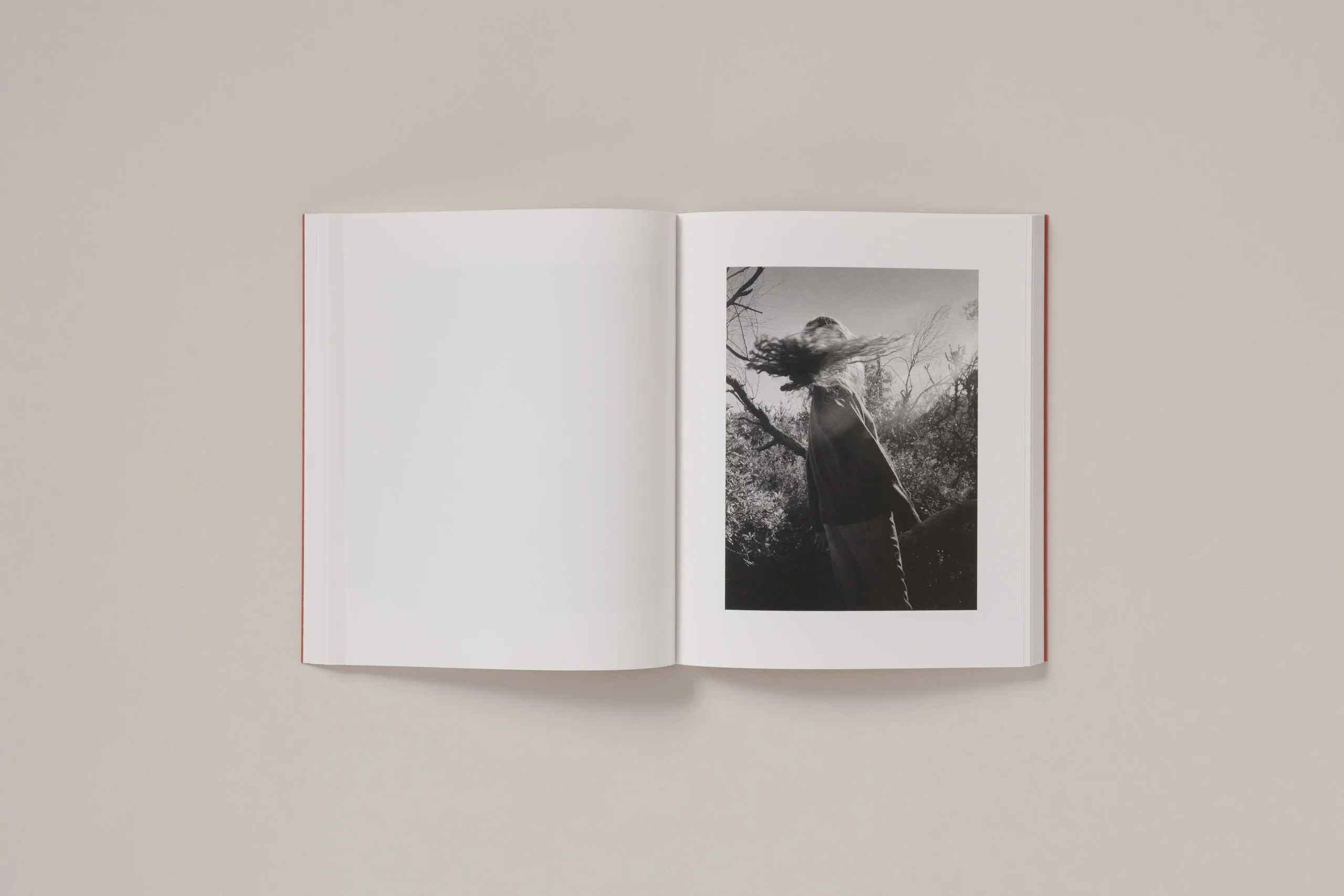 Image of Katrin Koenning – between the skin and sea