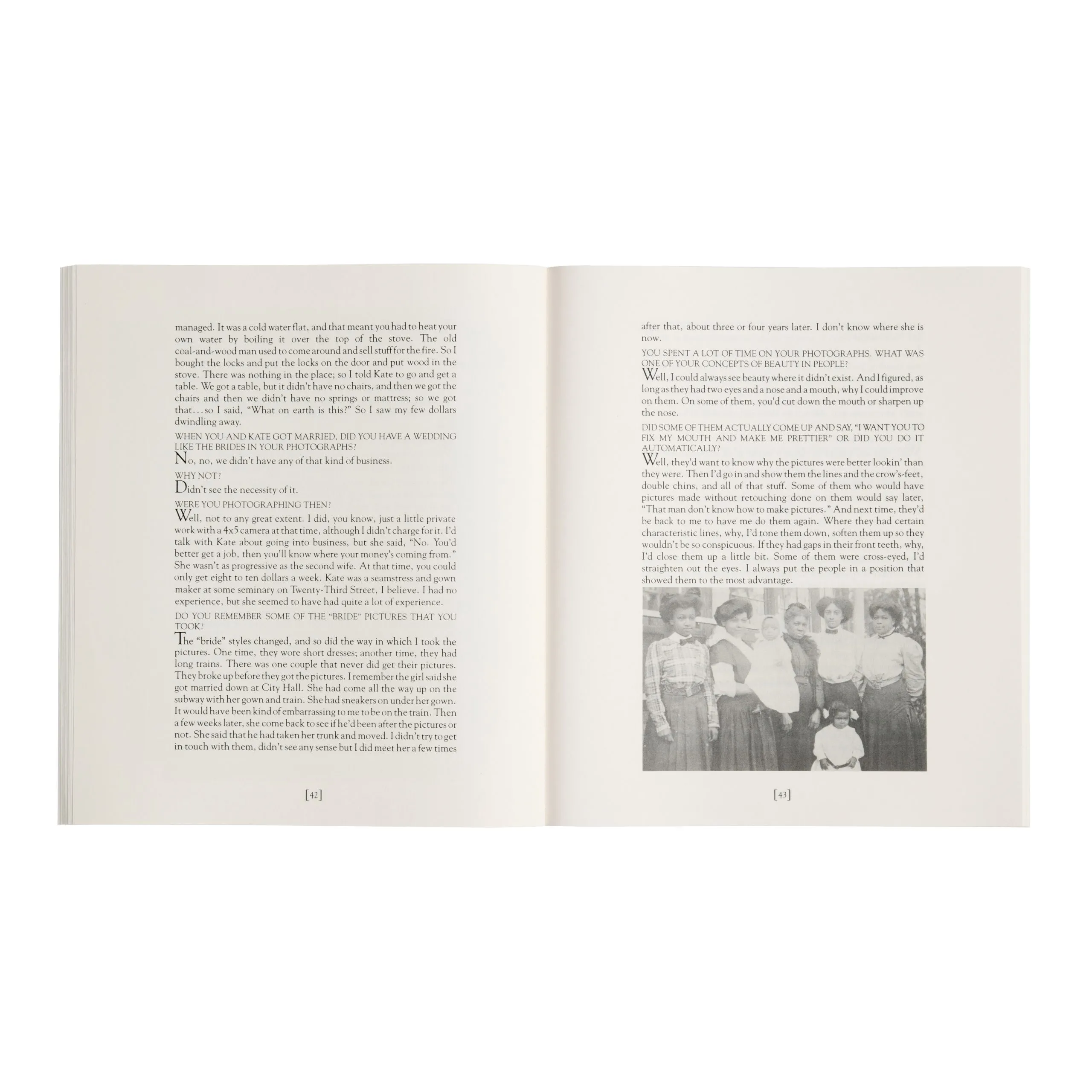 Image of James Van Der Zee, Owen Dodson, Camille Billops – The Harlem Book of the Dead